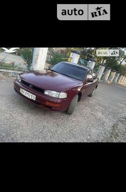 Седан Toyota Camry 1992 в Одессе