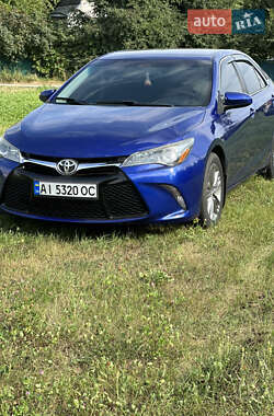 Седан Toyota Camry 2015 в Киеве