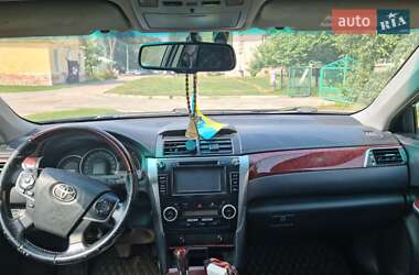 Седан Toyota Camry 2011 в 