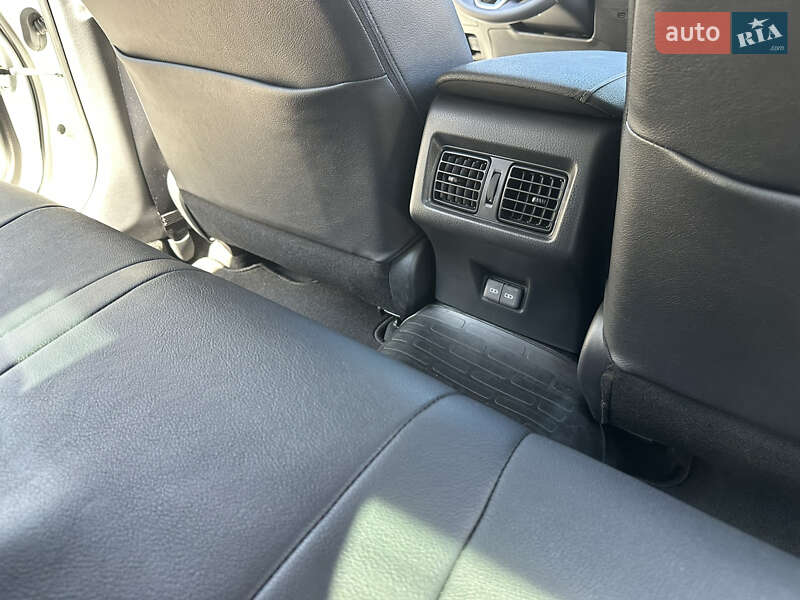 Седан Toyota Camry 2022 в Києві