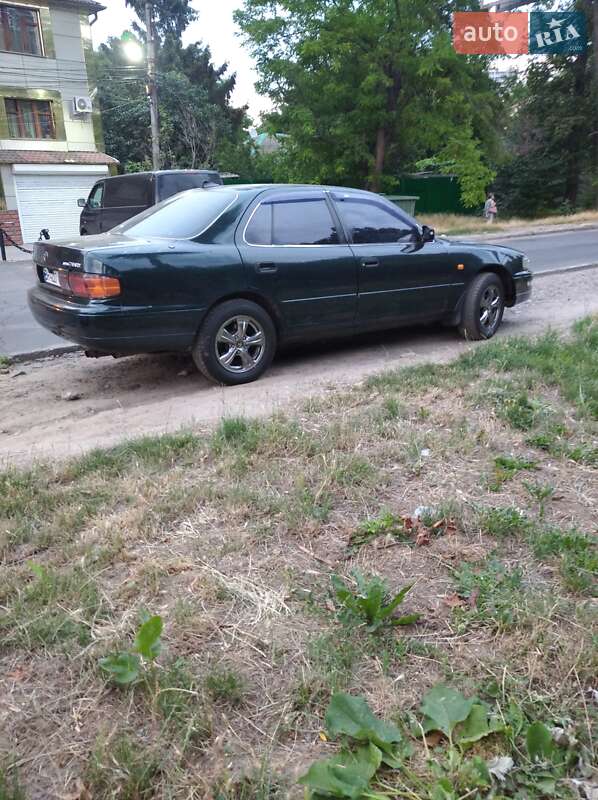 Седан Toyota Camry 1992 в Одесі