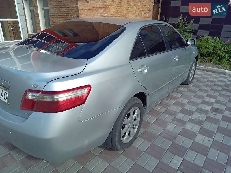 Седан Toyota Camry 2008 в Виннице
