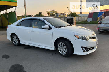 Седан Toyota Camry 2012 в Ахтырке