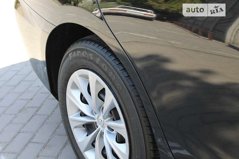 Седан Toyota Camry 2015 в Владимире