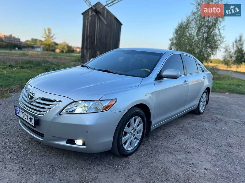 Седан Toyota Camry 2006 в Диканьці