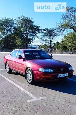 Седан Toyota Camry 1992 в Одессе