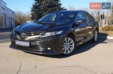 Седан Toyota Camry 2019 в Кропивницькому