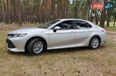 Седан Toyota Camry 2018 в Ахтырке