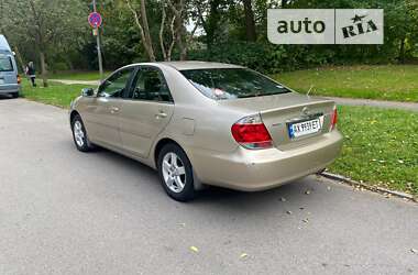 Седан Toyota Camry 2005 в Харкові