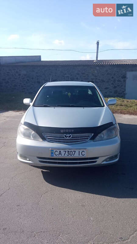 Седан Toyota Camry 2003 в Звенигородке