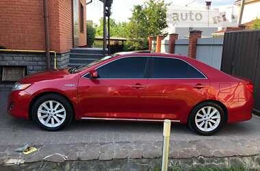 Седан Toyota Camry 2014 в Киеве