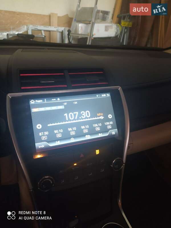 Седан Toyota Camry 2017 в Днепре