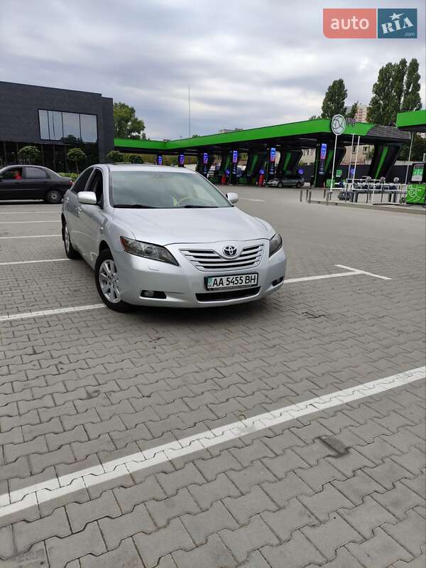Toyota Camry 2006