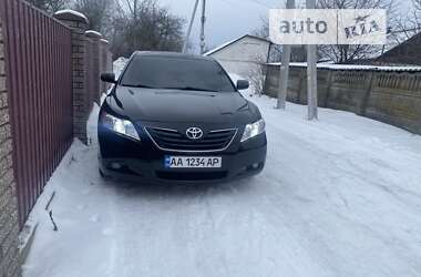 Седан Toyota Camry 2007 в Києві