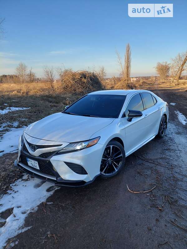 Седан Toyota Camry 2020 в Борисполе