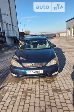 Седан Toyota Camry 2003 в Чорткові