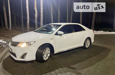 Седан Toyota Camry 2013 в 