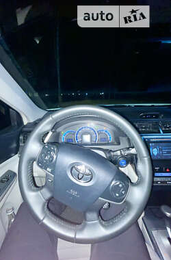 Седан Toyota Camry 2013 в 