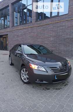 Седан Toyota Camry 2008 в Ивано-Франковске