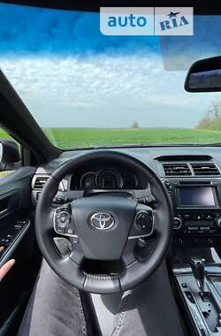 Седан Toyota Camry 2011 в 