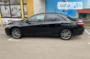 Седан Toyota Camry 2015 в Новгород-Сіверському