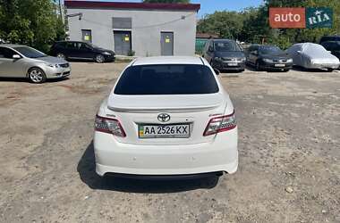 Седан Toyota Camry 2009 в 
