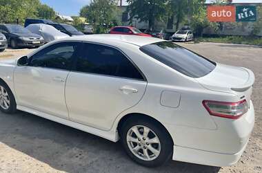 Седан Toyota Camry 2009 в 