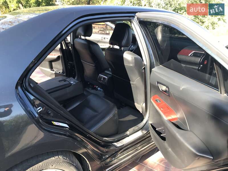 Седан Toyota Camry 2013 в Кропивницькому