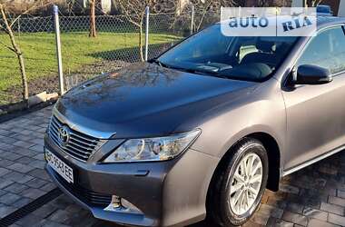 Седан Toyota Camry 2014 в Львове