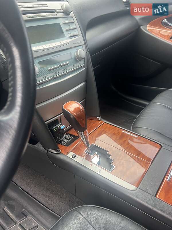 Седан Toyota Camry 2008 в Умані