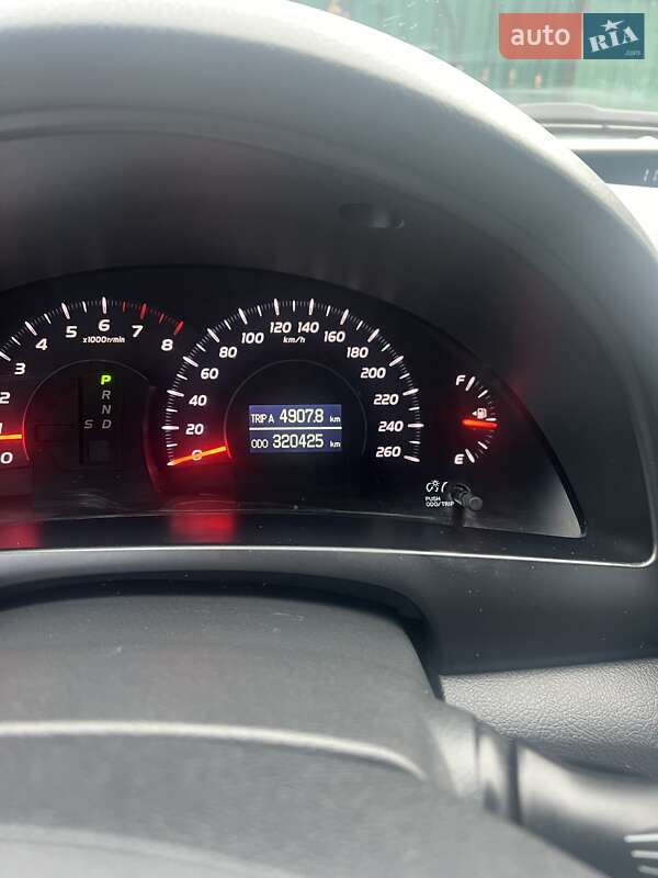 Седан Toyota Camry 2008 в Умані