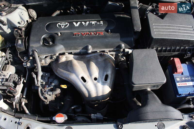 Седан Toyota Camry 2006 в Днепре