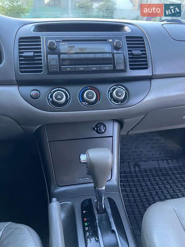 Седан Toyota Camry 2005 в Сокирянах