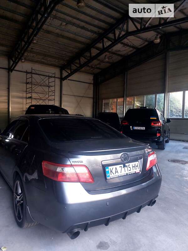 Седан Toyota Camry 2008 в Києві