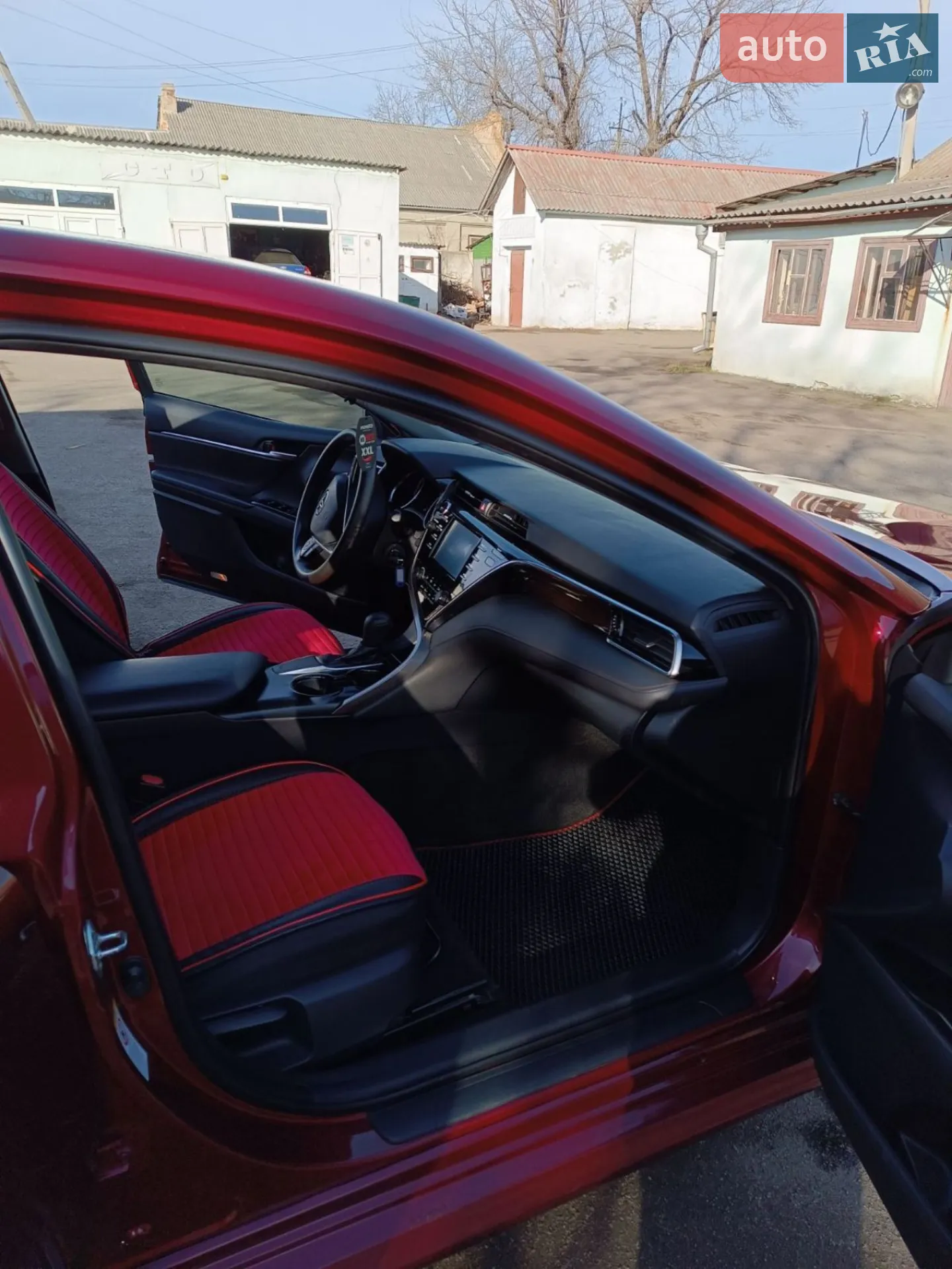 2018 Toyota Camry - мініатюра 17
