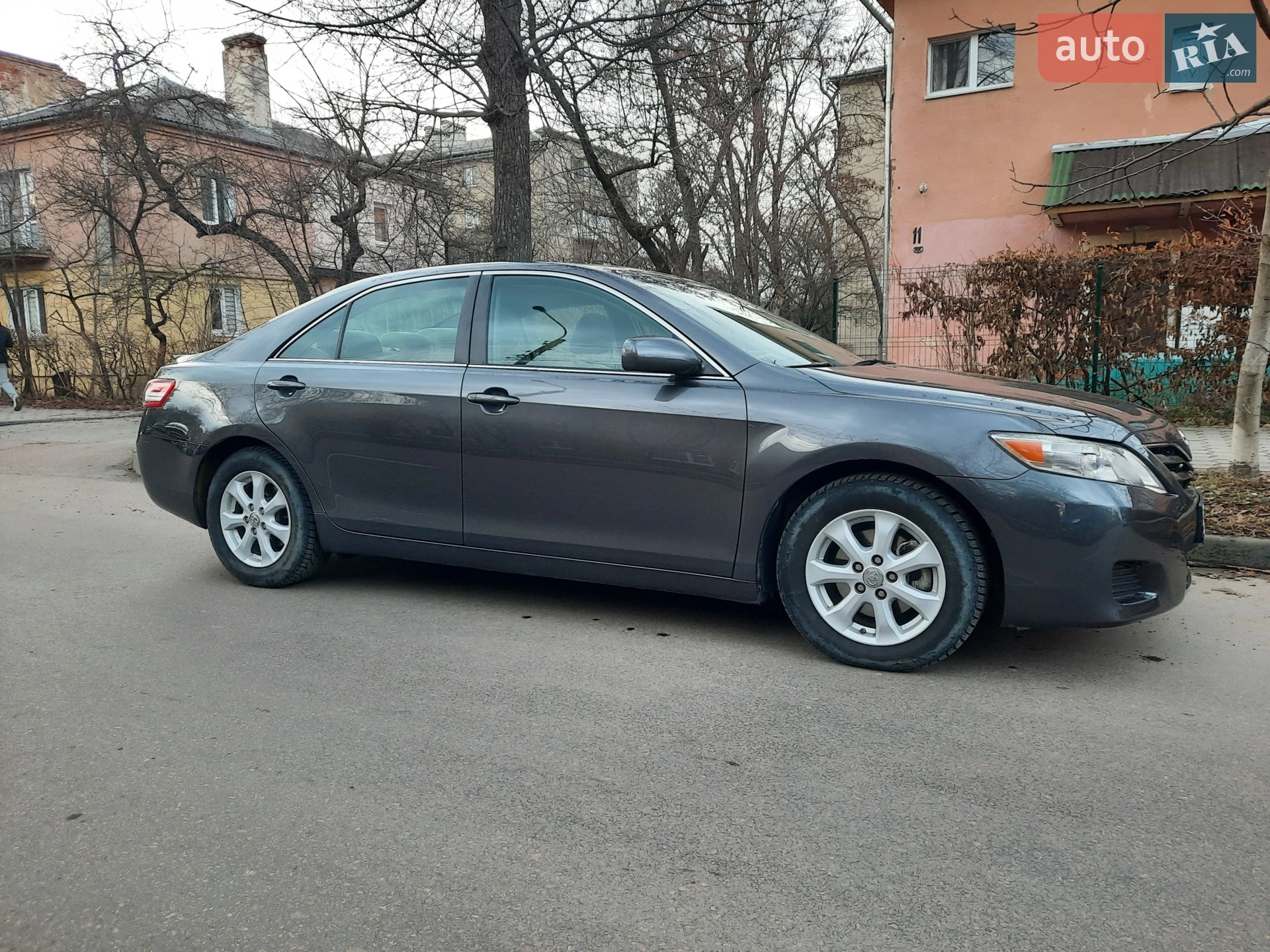 2010 Toyota Camry - мініатюра 2
