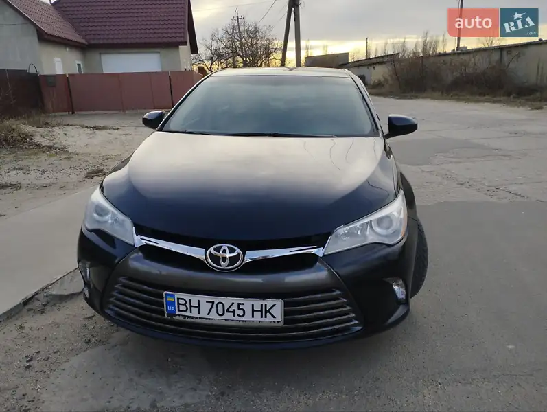 Седан Toyota Camry 2015 в 