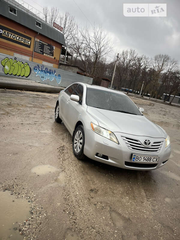 Седан Toyota Camry 2008 в Тернополі