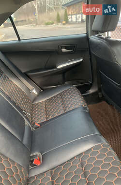 Седан Toyota Camry 2014 в Харкові