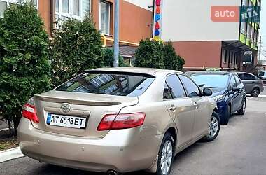 Седан Toyota Camry 2008 в Киеве