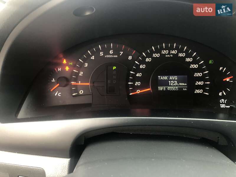 Седан Toyota Camry 2007 в Глобиному