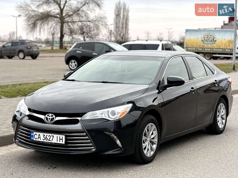 Toyota Camry 2016