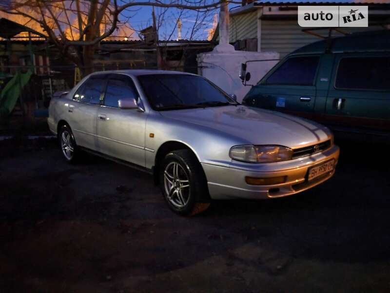 Седан Toyota Camry 1992 в Одессе