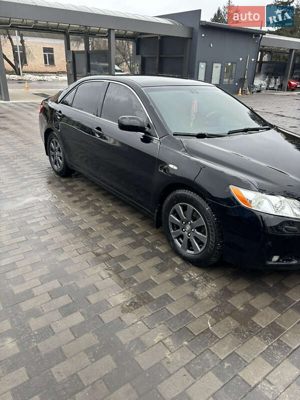 Седан Toyota Camry 2006 в Лубнах