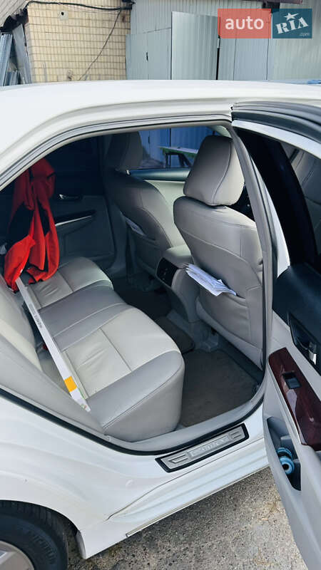 Седан Toyota Camry 2012 в Києві