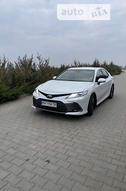 Седан Toyota Camry 2021 в Києві