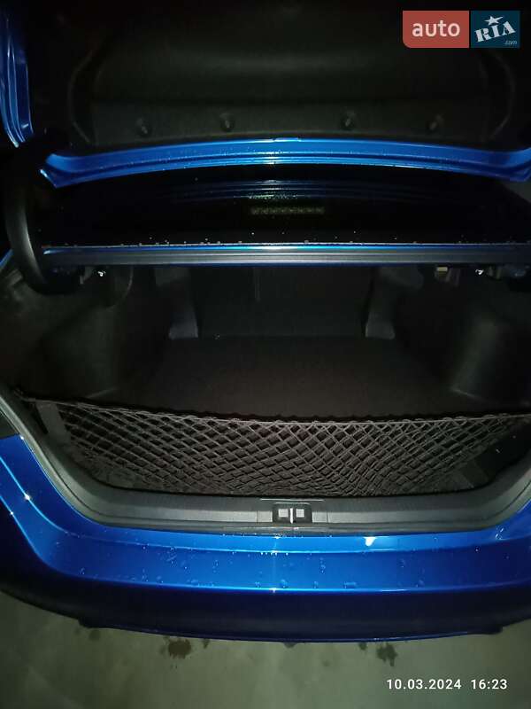 Седан Toyota Camry 2017 в Одесі