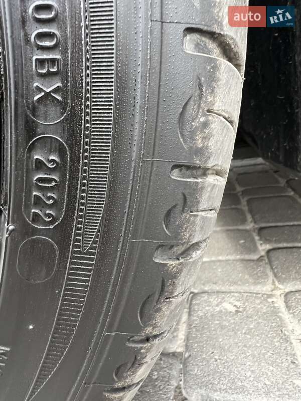 Седан Toyota Camry 2020 в Львове