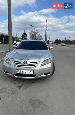 Седан Toyota Camry 2006 в Днепре