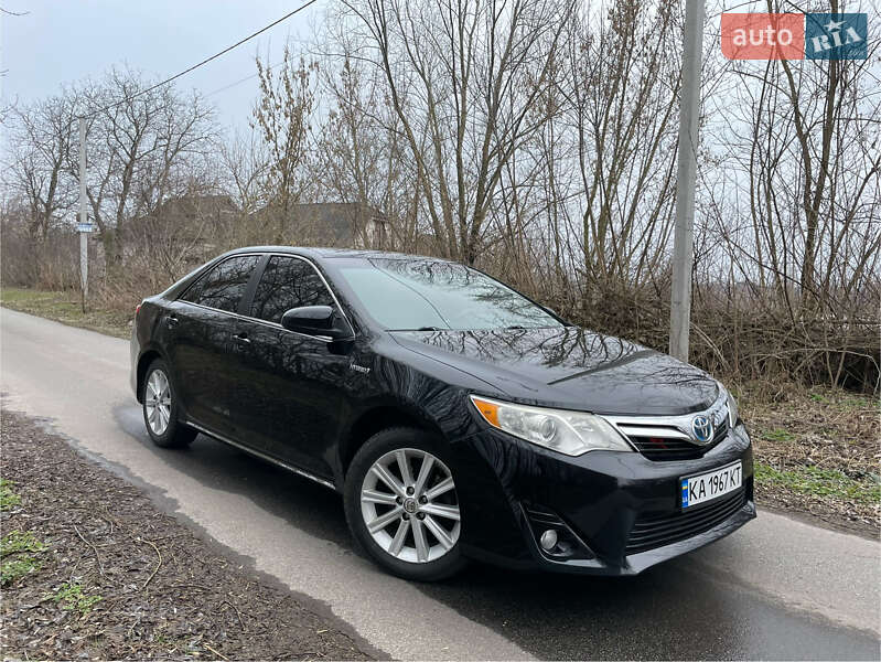 Toyota Camry 2014